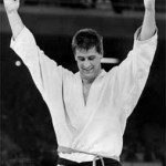 MORTO ANTON GEESINK, PRIMO JUDOKA A SCONFIGGERE I GIAPPONESI